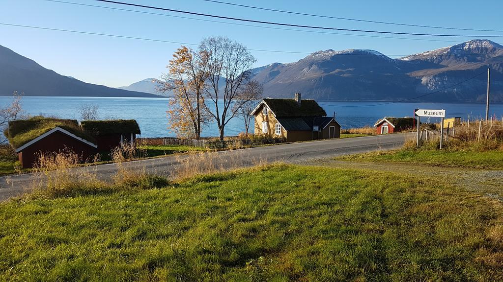 Gamtunet Lyngen Svensby エクステリア 写真