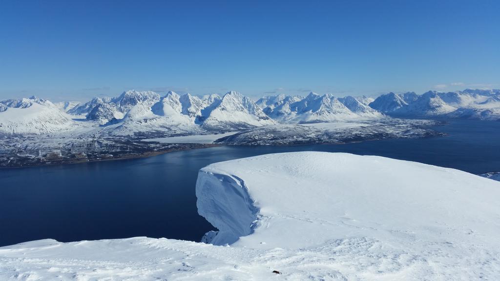 Gamtunet Lyngen Svensby エクステリア 写真